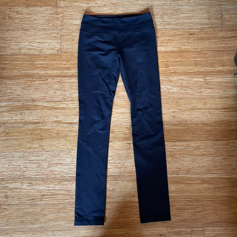 Lululemon straight leg groove pant, size 6